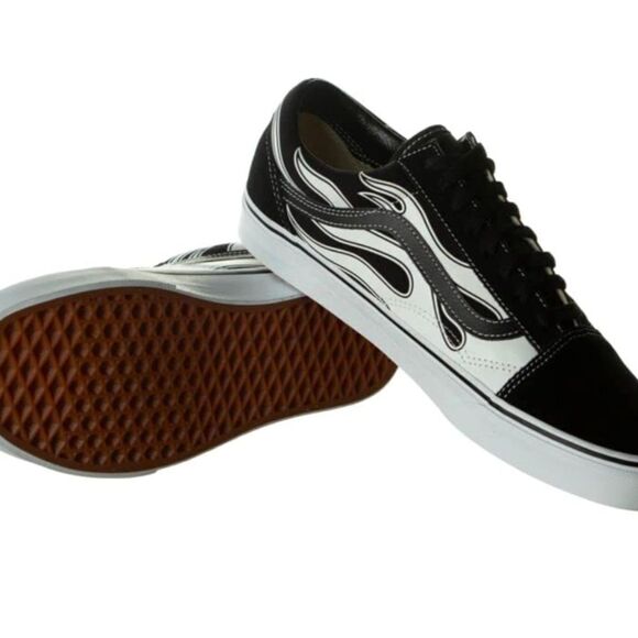 Vans Black and White Sneakers with Classic Skate-Style Design - Picture 1 of 4